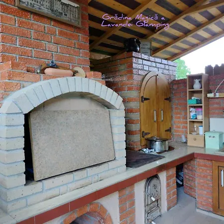 Cort de lux Gradina Magica A Lavandei Glamping *